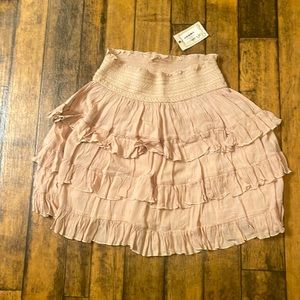 NWT-Easel brand 3 tiered ruffles skirt, that could be worn as a tube top!